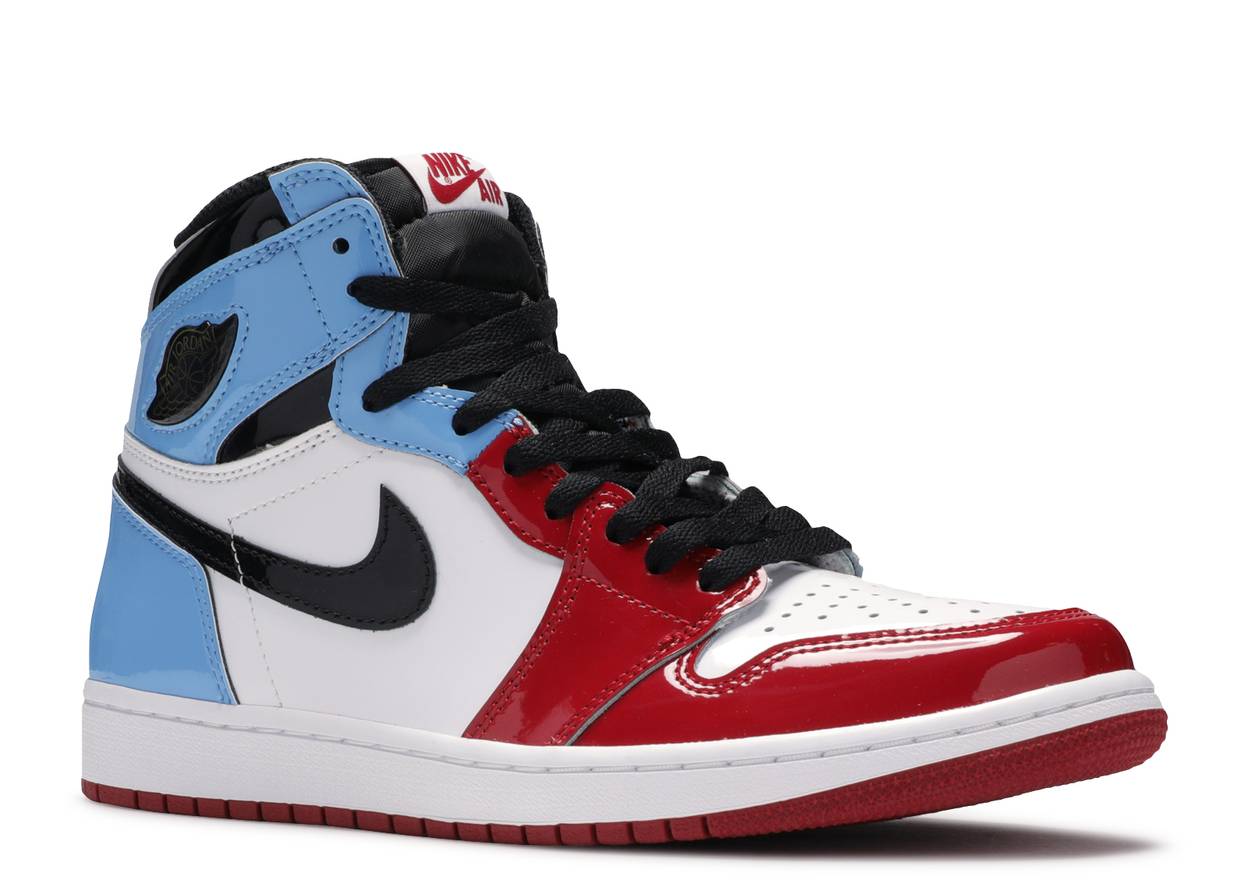 Nike Air Jordan 1 Retro High Fearless UNC Chicago