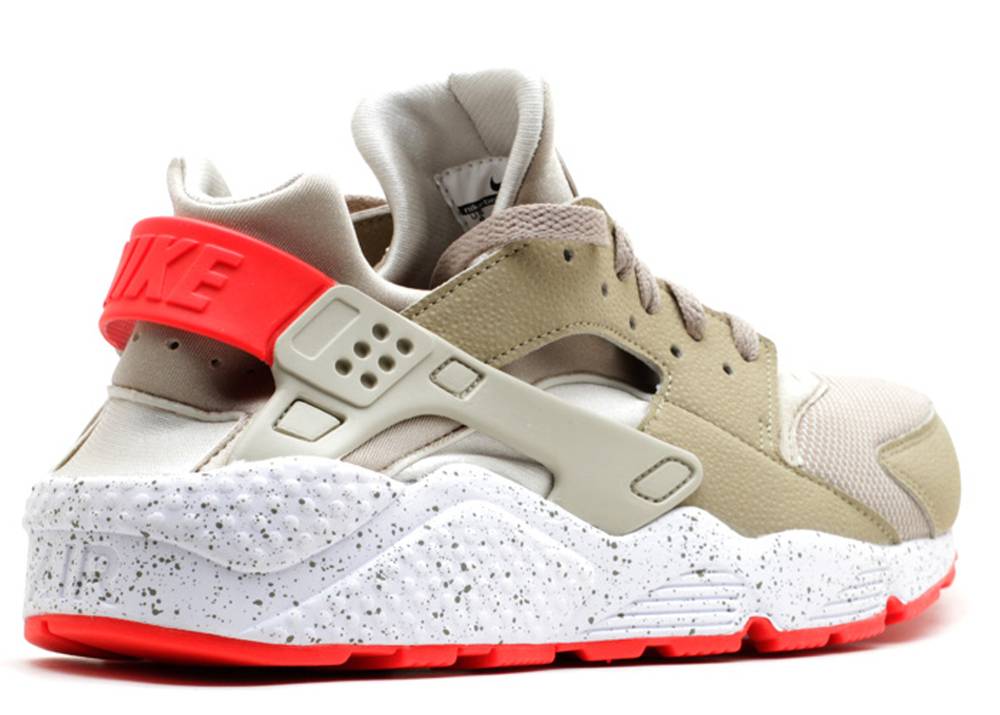 Nike Air Huarache 'Laser Crimson'