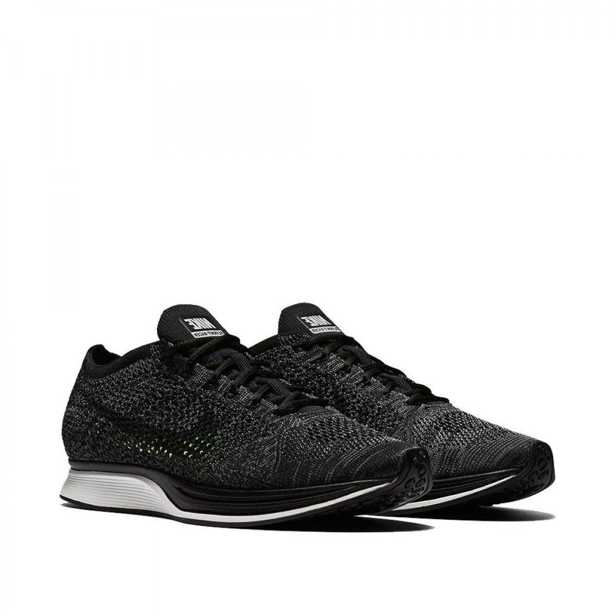Nike flyknit 2025 racer blackout