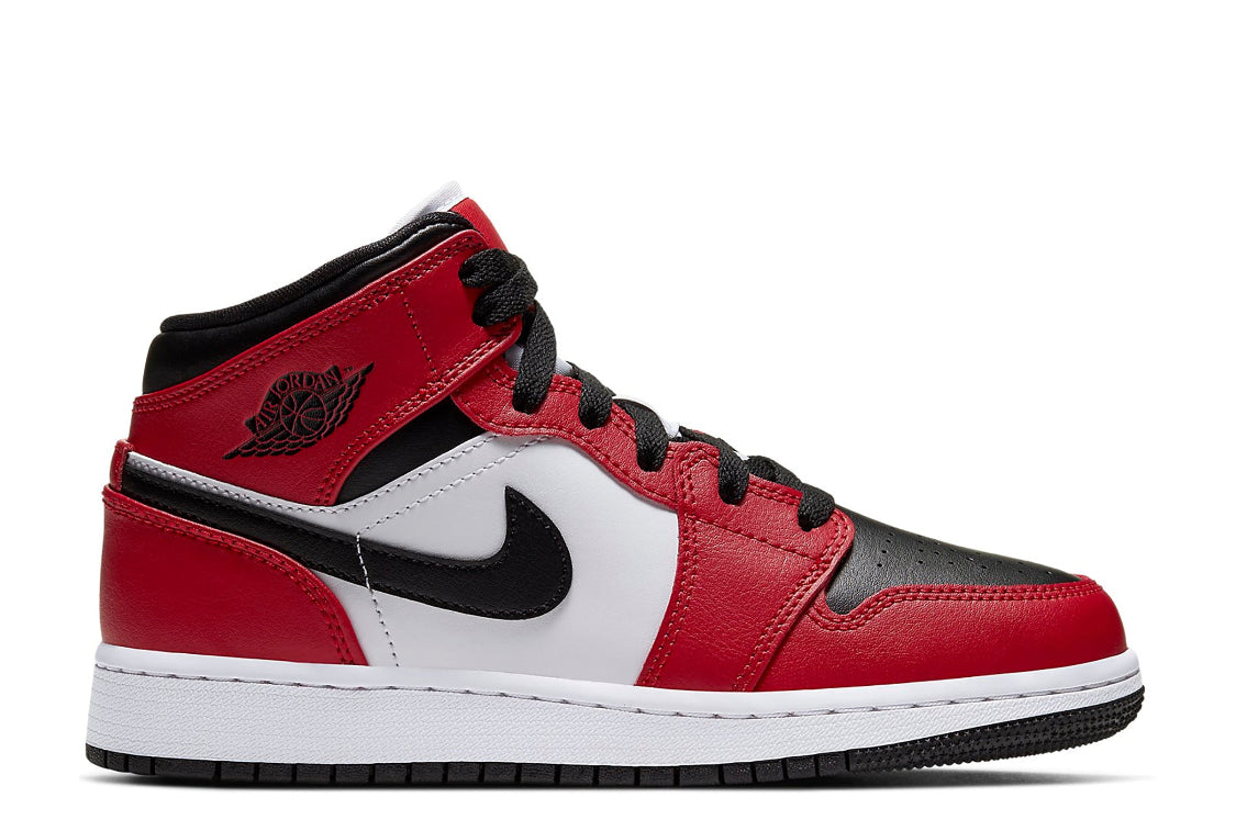 Nike Air Jordan 1 Mid GS ‘Chicago Black Toe’